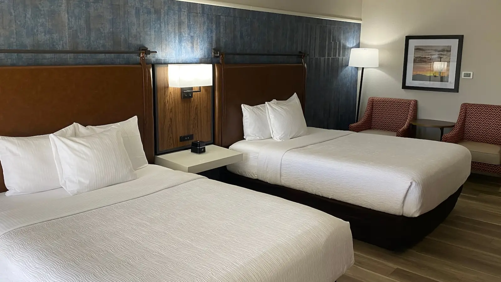 Standard Double Queen Room Standard Double Queen Room